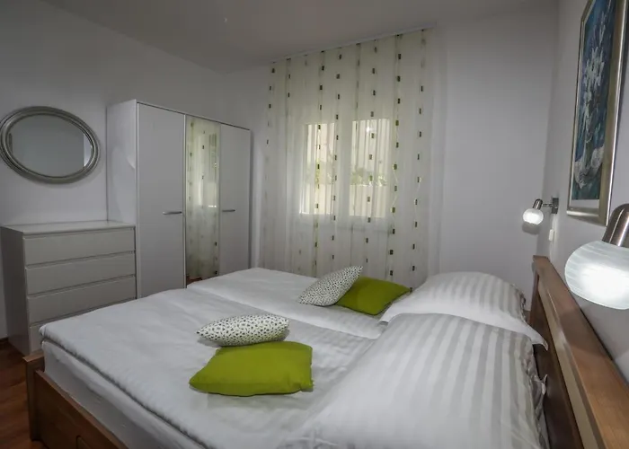 Plazibat Διαμέρισμα *