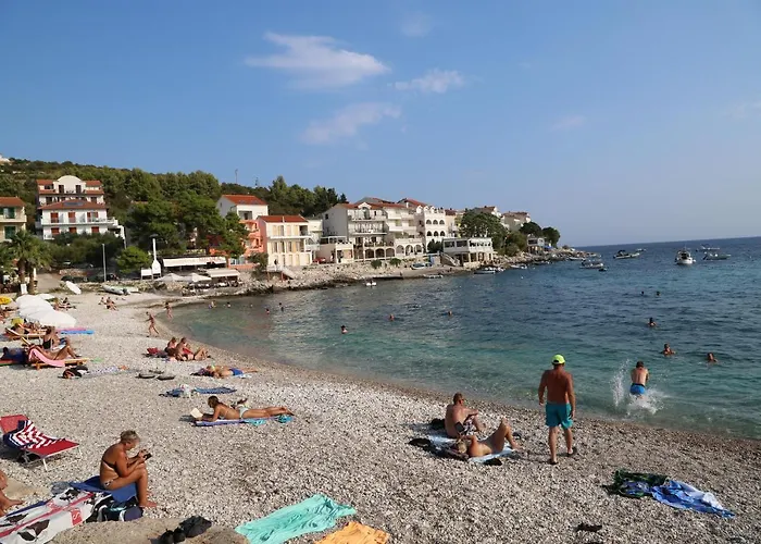 Plazibat Διαμέρισμα Χβαρ