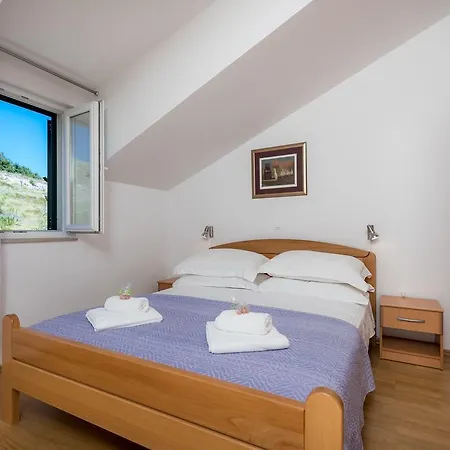 普拉兹贝特公寓 *