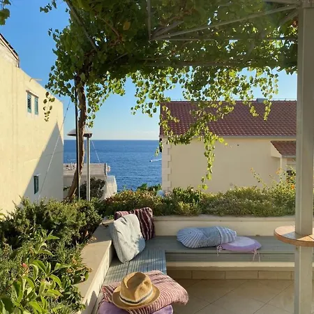 普拉兹贝特公寓 *