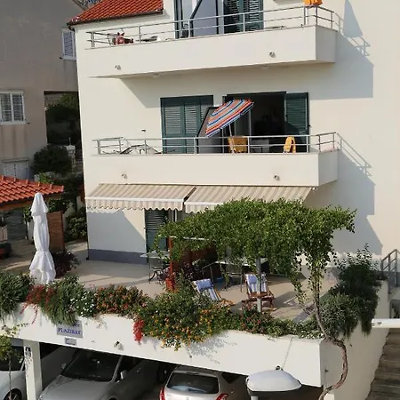 普拉兹贝特公寓 *